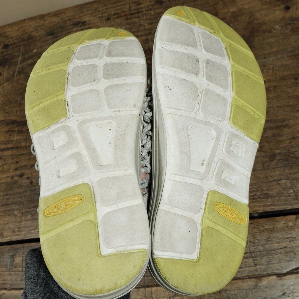 Keen Sz 7.5 UNEEK Sandals Bungee Cord Hiking Water Shoes 1014640 Gray - Picture 8 of 8